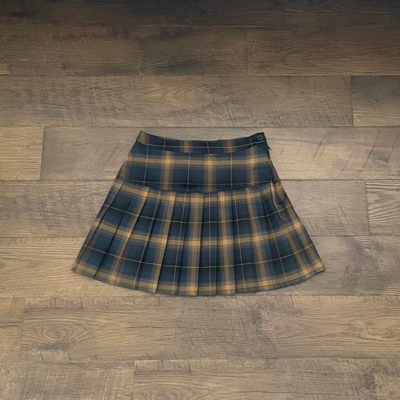 Dickies Pleated Mini Skirt - Picture 1 of 8